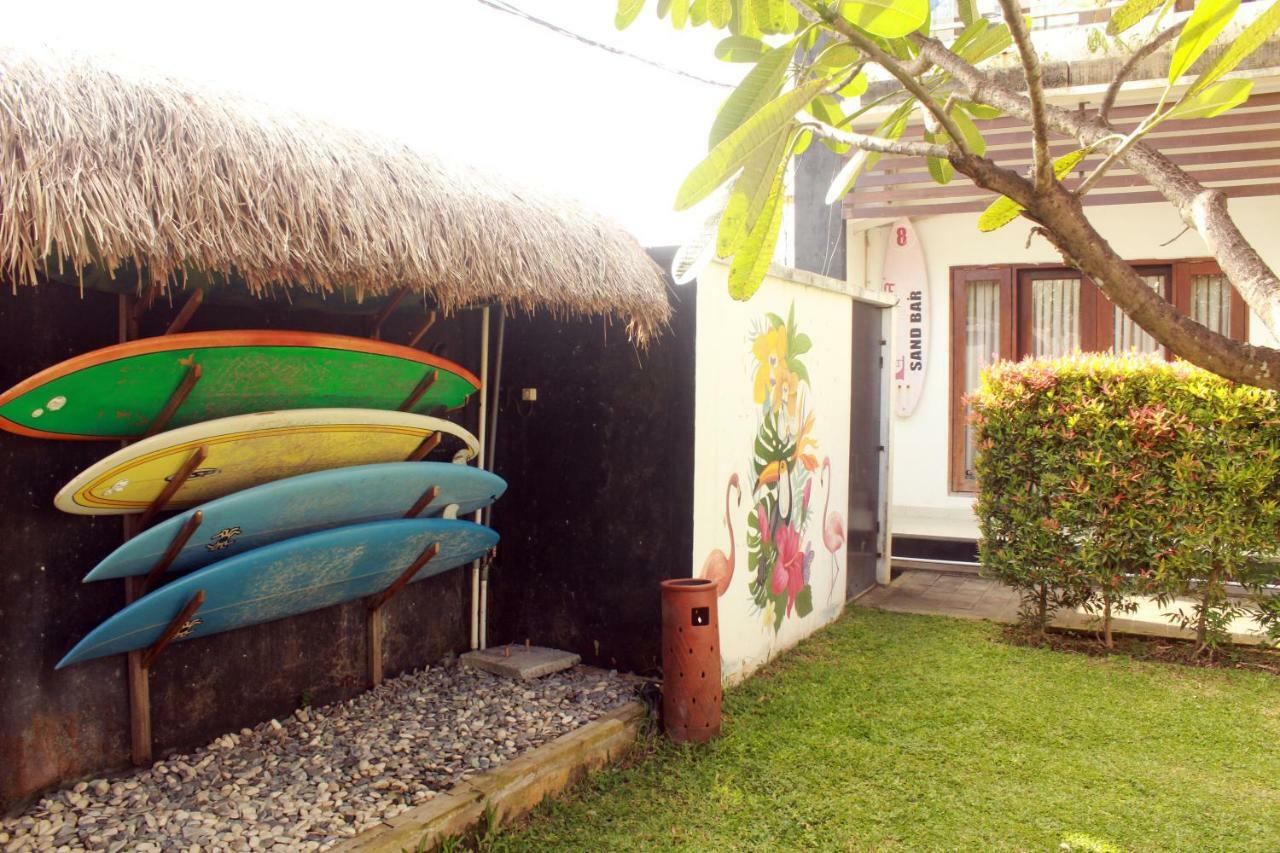 Premier Surf Camp 호텔 캉구 외부 사진